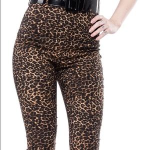 DEADLY DAMES PINUP GIRL LEOPARD CAPRI PANTS M
